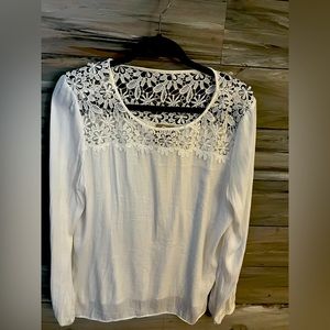 Anthropologie White M top